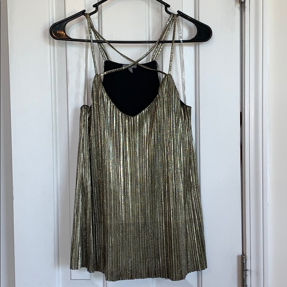 CHARLOTTE RUSSE Gold Top